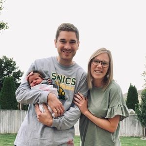 Meet your Posher, Kayla